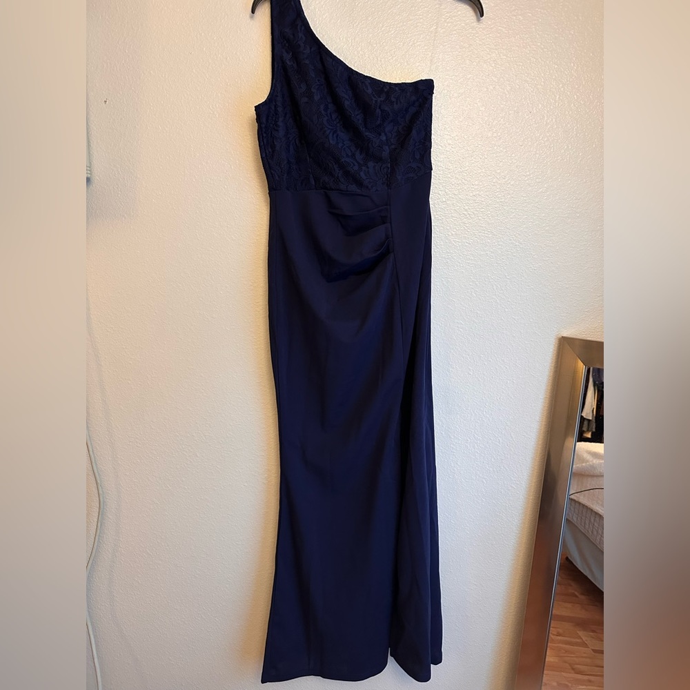 Navy blue one shoulder gown